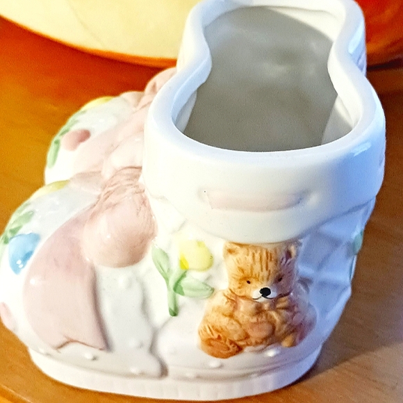 Baby Girl Ceramic Decorative Floral Arrangement Holder & Keepsake - Picture 3 of 3